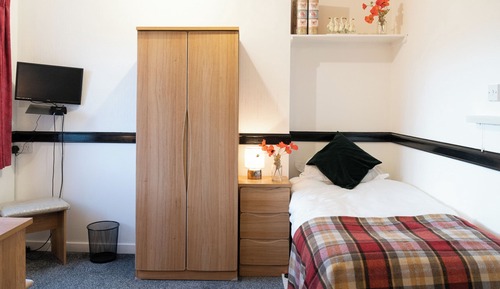 Habitación estándar con 2 camas individuales