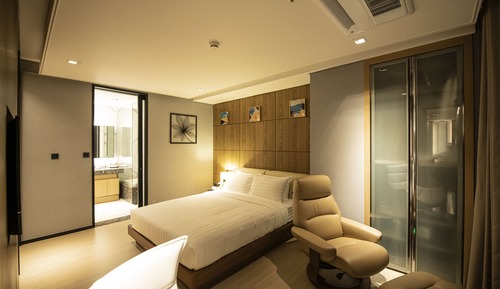 Suite (Imperial)