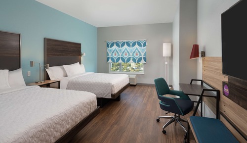 Habitación, 2 camas de matrimonio, accesible para personas con discapacidad, bañera