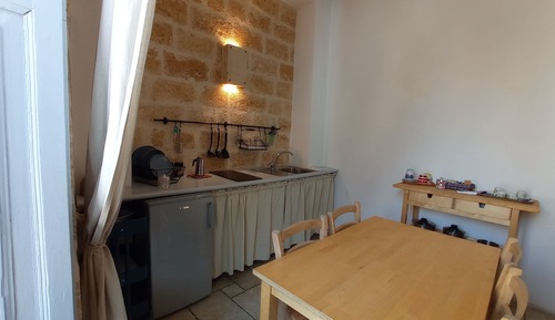 Apartamento clásico, balcón