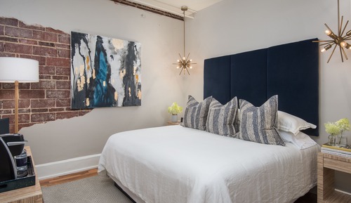 Habitación básica, 1 cama de matrimonio grande, sin ventanas
