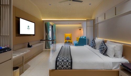 Premium Room with Pool Access