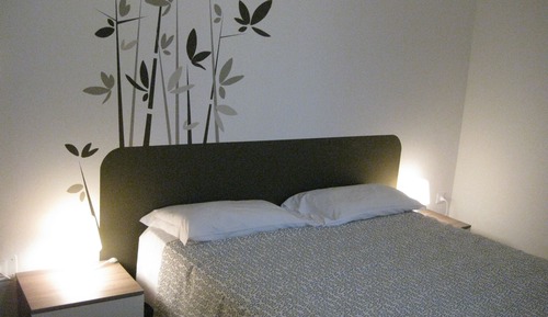 Habitación con 1 cama doble o 2 individuales, baño compartido