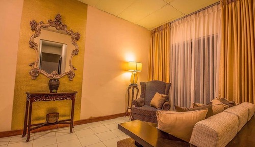 3-Bedroom Apartment