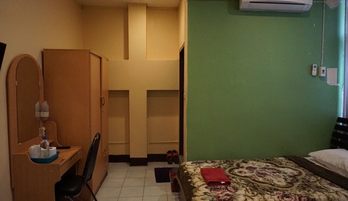 Standard Twin Room with Air-Conditioner