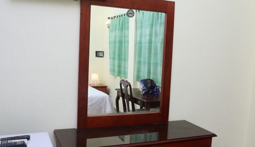Habitación Deluxe doble, 1 cama de matrimonio grande, vistas a la ciudad
