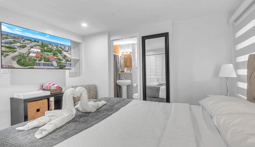Queen Suite w/Kitchenette-Unit 4