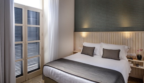 Habitación básica doble, 1 cama de matrimonio, no fumadores, vistas a la ciudad