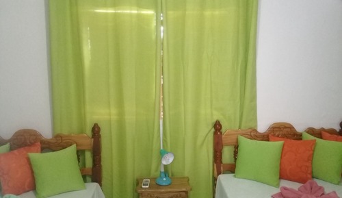 Habitación familiar, 2 camas de matrimonio, fumadores