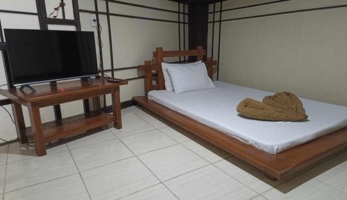 Habitación básica, varias camas (Japanese)