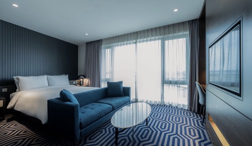 Corner Suite Double (Pool included for 2 people)
