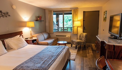 Suite, 1 cama de matrimonio grande con sofá cama, balcón, vistas a la montaña