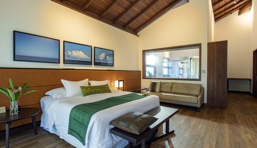 Suite de lujo, bañera de hidromasaje
