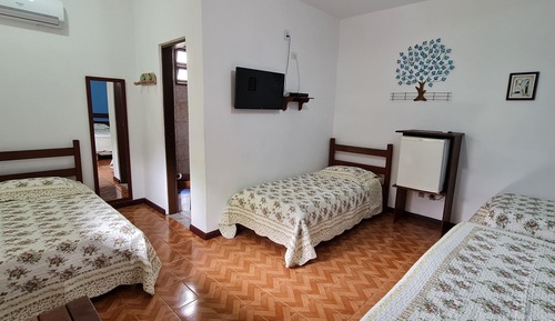Habitación cuádruple Confort, varias camas, no fumadores
