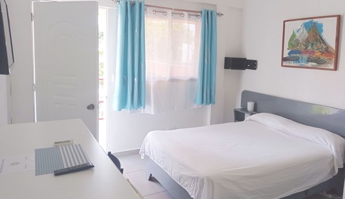 Habitación económica doble, 1 cama doble, junto a la playa