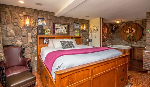 Suite Deluxe (Wine Cellar)