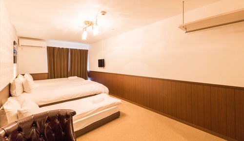 Habitación Premium con 2 camas individuales (With an Extra Bed)