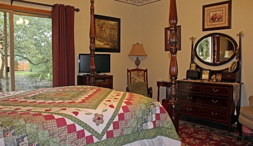 Habitación Signature, 1 cama de matrimonio, patio, en esquina (Ffiona)