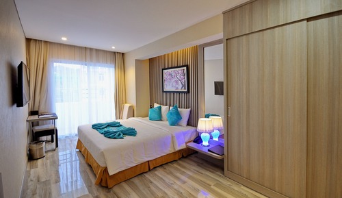 Habitación Deluxe, vistas a la ciudad (Senior)