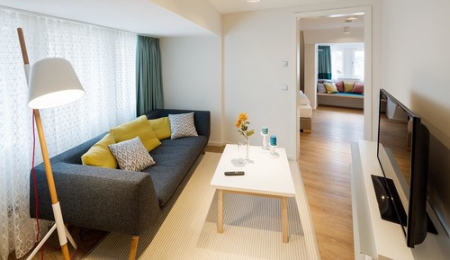 Estudio Deluxe (MONTIS)