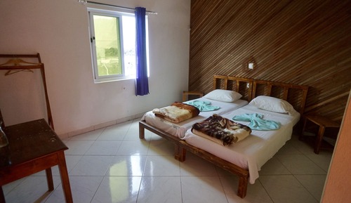 Habitación triple, varias camas, no fumadores