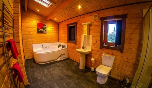 Apartamento de lujo, baño privado (and Couples Jet bath)