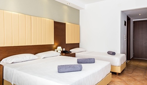 Triple Room with Land View