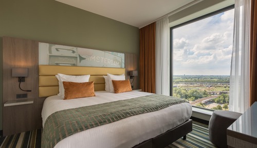 Deluxe King Room (Upper Floor)