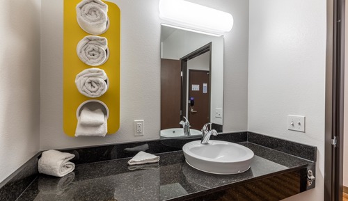 Habitación estándar, 2 camas de matrimonio, accesible para personas con discapacidad, no fumadores