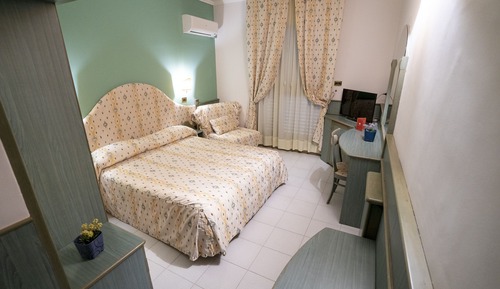 Habitación con 1 cama doble o 2 individuales