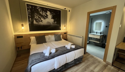 Doble Estandar - 1 cama doble