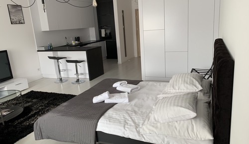 Habitación básica con 1 cama doble o 2 individuales
