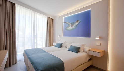 Apartamento, 2 habitaciones, terraza, vistas al mar