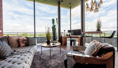Penthouse Suite, Balcony