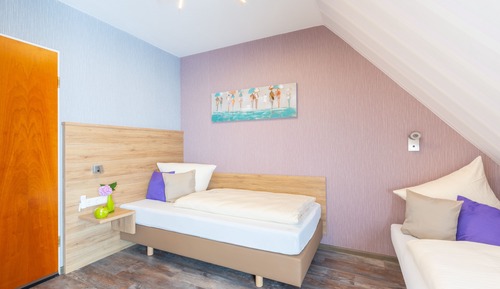 Habitación con 2 camas individuales