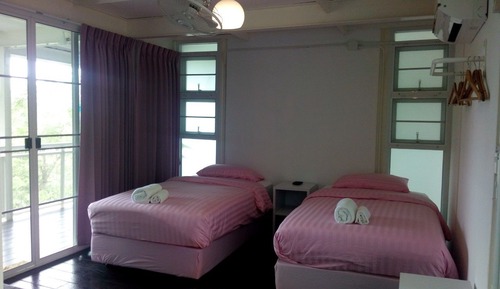 Habitación estándar con 2 camas individuales