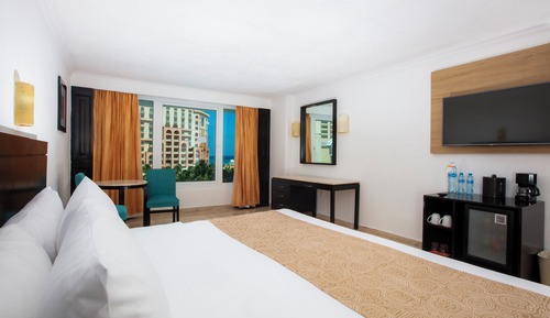 Habitación estándar, 1 cama de matrimonio grande, vistas a la ciudad