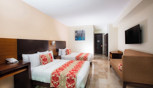 Krystal Club with Balcony Ocean View, Two Double Beds