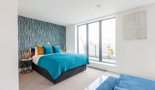 Penthouse Studio