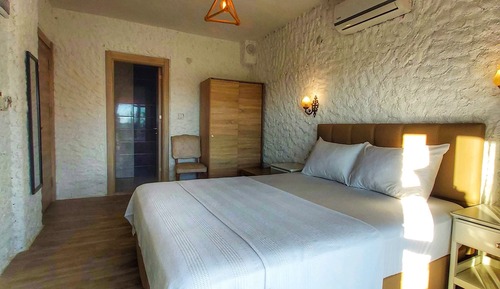 Habitación Confort, 1 cama de matrimonio, balcón