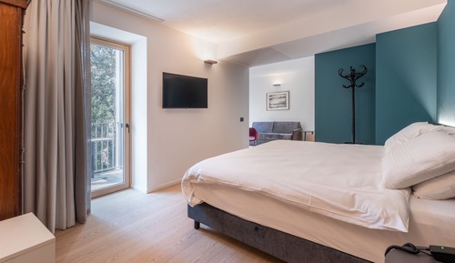 Suite, balcón, vistas al jardín