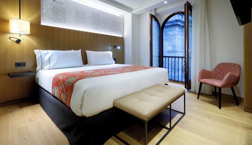 Suite junior (Cathedral view)