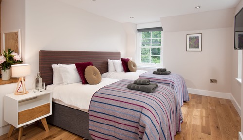 Habitación Deluxe con 1 cama doble o 2 individuales (Keltie Den)