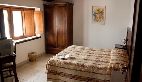 Habitación con 1 cama doble o 2 individuales