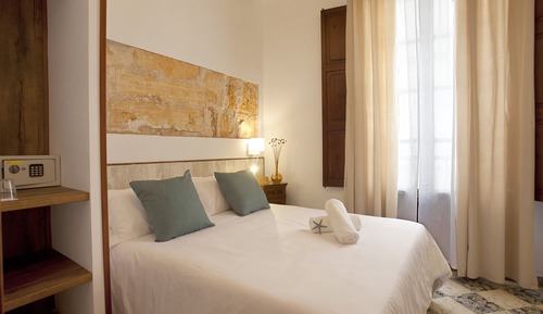 Habitación individual económica, 1 cama doble, no fumadores, baño privado