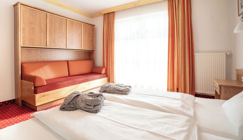 Habitación básica doble, no fumadores, junto a la montaña