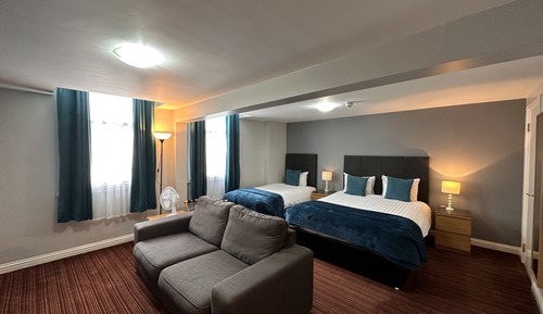 Habitación ejecutiva con 2 camas individuales