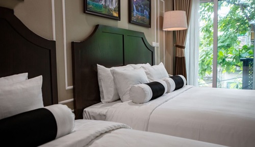 Habitación ejecutiva con 1 cama doble o 2 individuales, vistas a la ciudad