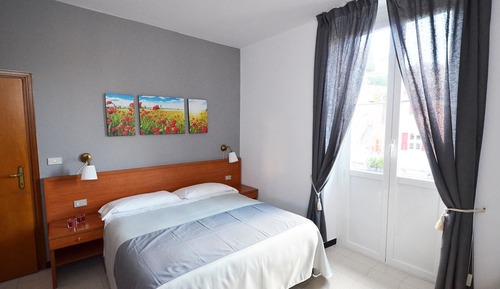 Habitación familiar, balcón