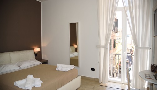 Habitación Confort doble, balcón, vistas a la ciudad